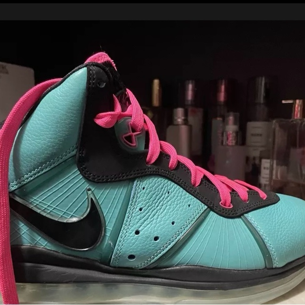 Nike Lebron James South Beach Athletic High-Top Shoes